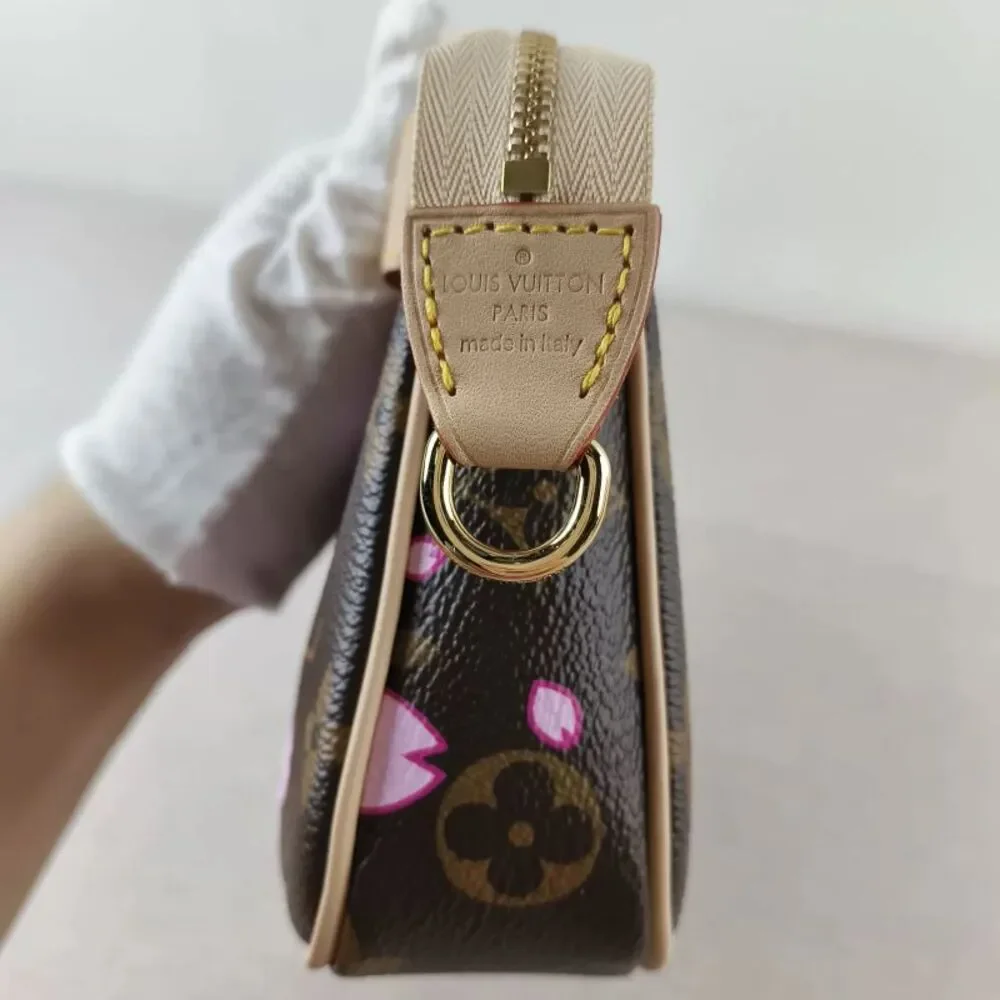 Louis Vuitton Women Pre-Loved Bag Brand New Condition